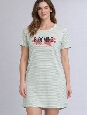 La Vie En Rose Blooming Striped Nightshirt Size Large Pajamas Comfy Stretch